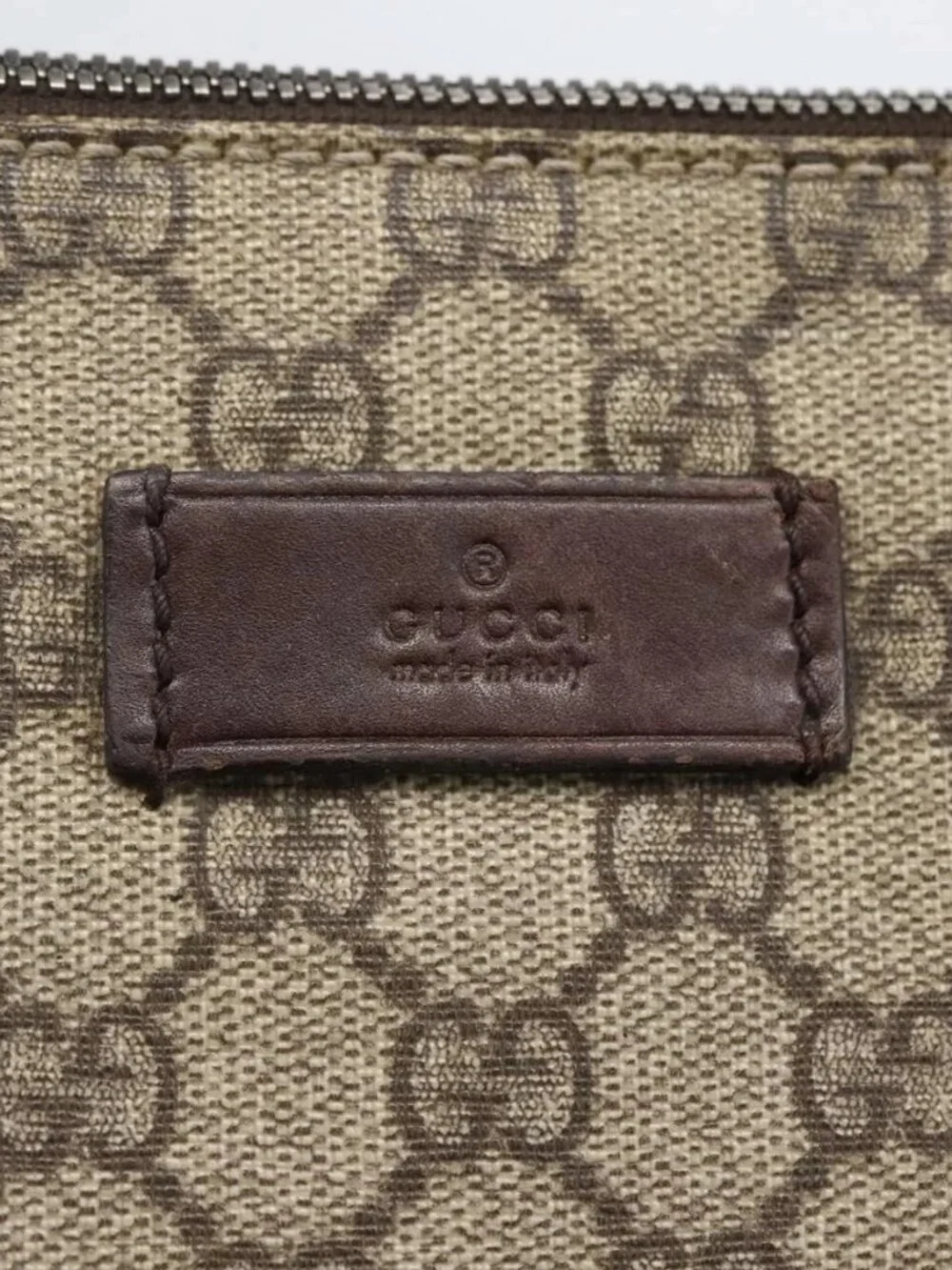 Gucci brand	gucci color	beige